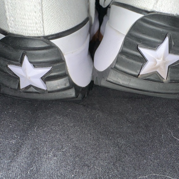 Women’s Converse Platform Tennies 8.5 - Picture 6 of 6